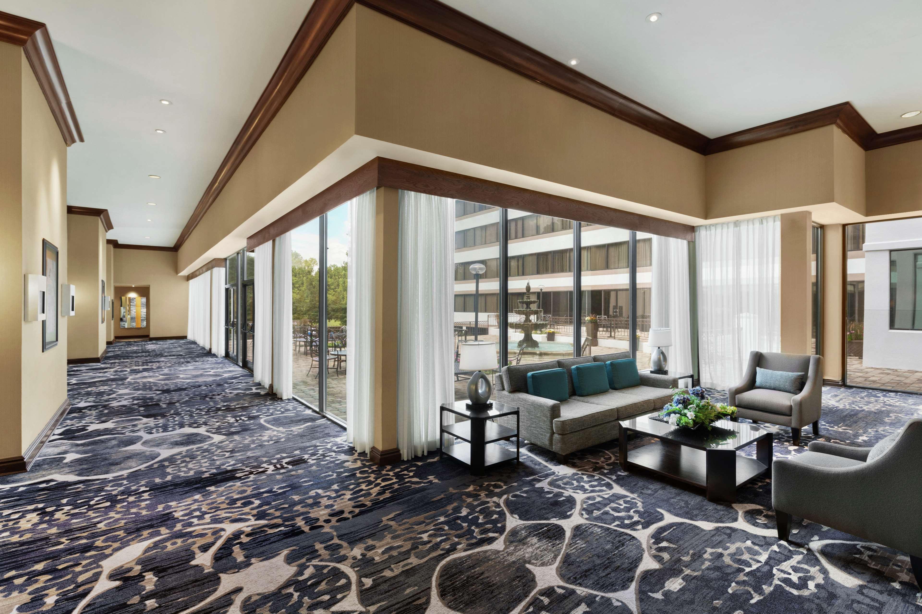 ฮิลตัน ชาร์ลอตต์ เอ็กเซกคิวทีฟ พาร์ค Hotel ชาร์ล็อต ภายนอก รูปภาพ