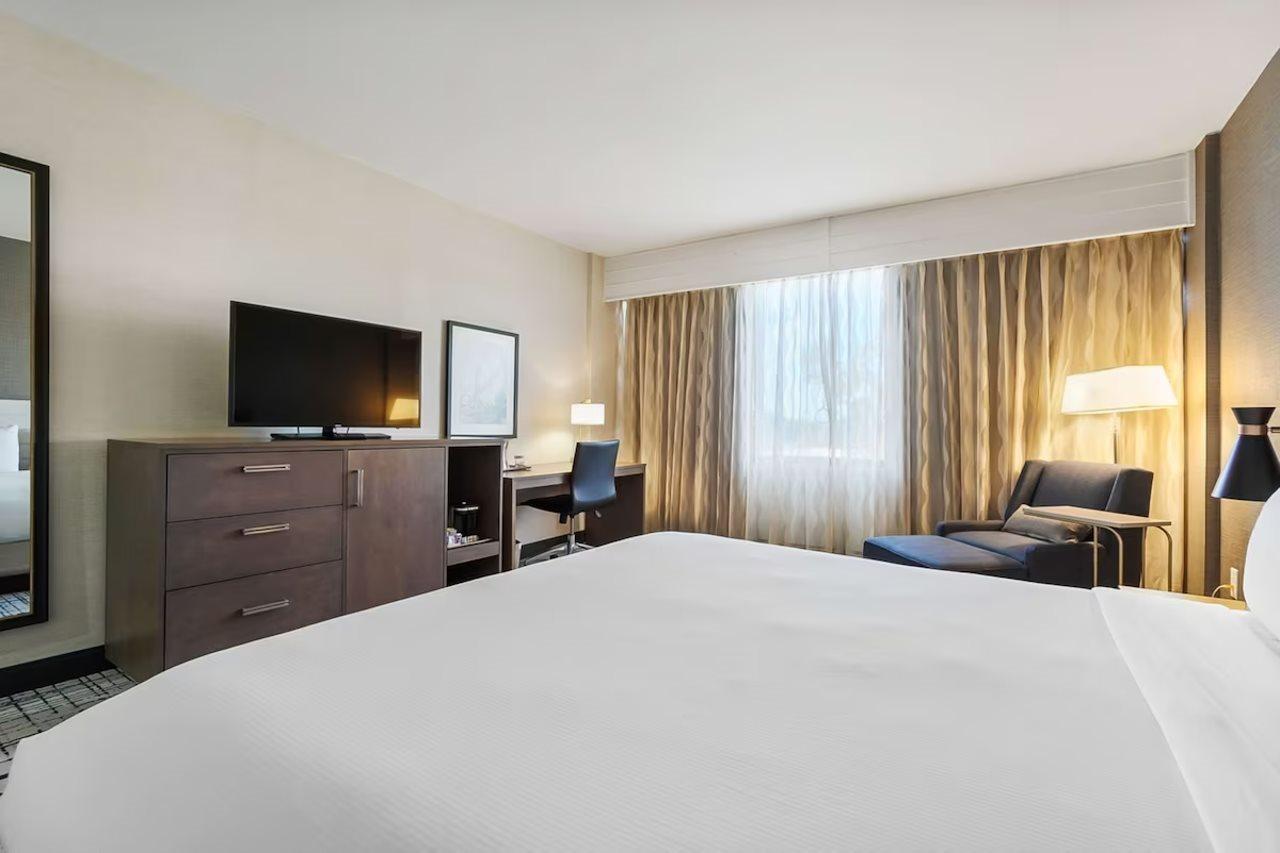 ฮิลตัน ชาร์ลอตต์ เอ็กเซกคิวทีฟ พาร์ค Hotel ชาร์ล็อต ภายนอก รูปภาพ