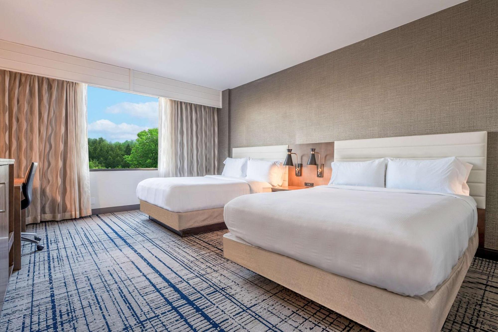 ฮิลตัน ชาร์ลอตต์ เอ็กเซกคิวทีฟ พาร์ค Hotel ชาร์ล็อต ภายนอก รูปภาพ