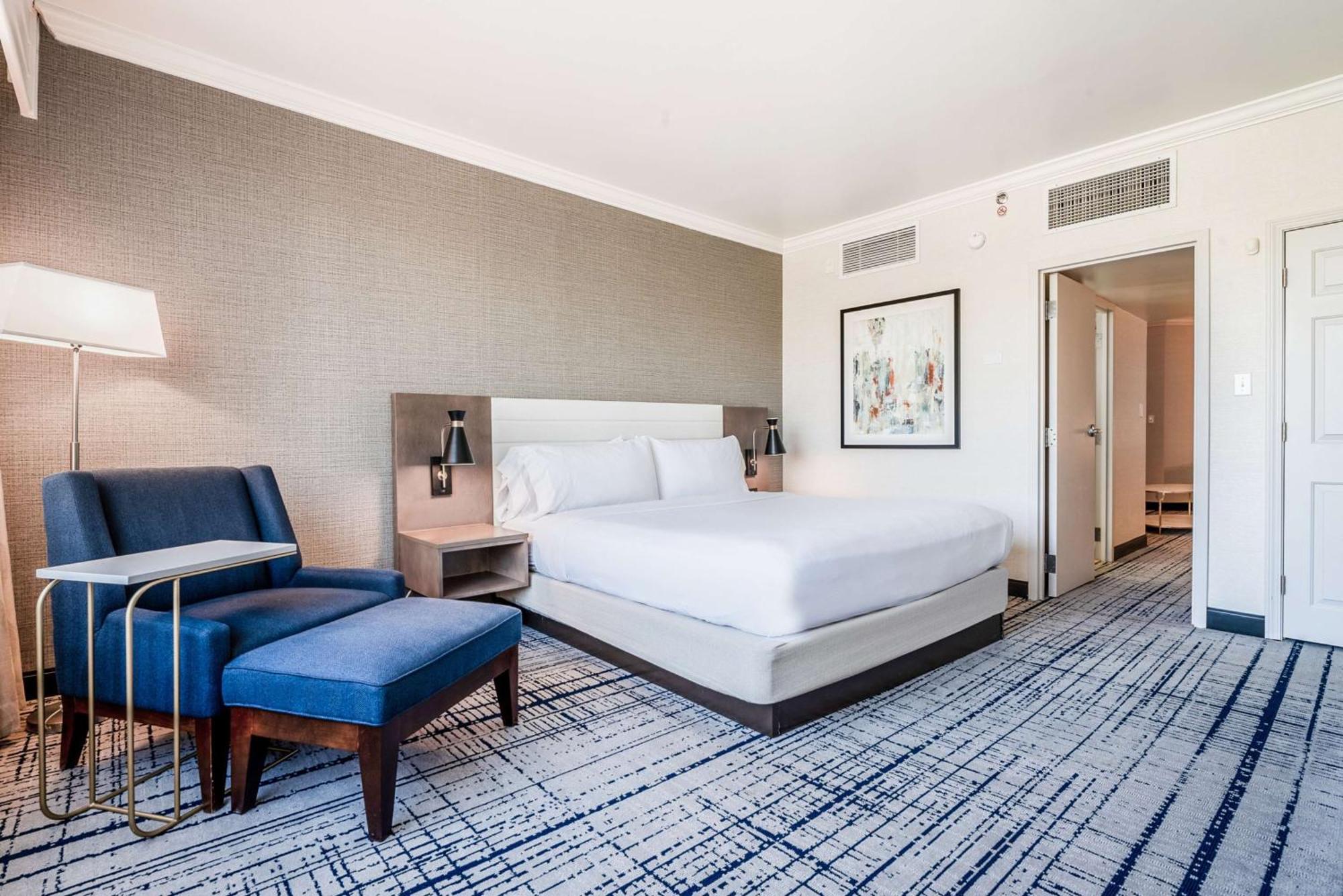 ฮิลตัน ชาร์ลอตต์ เอ็กเซกคิวทีฟ พาร์ค Hotel ชาร์ล็อต ภายนอก รูปภาพ