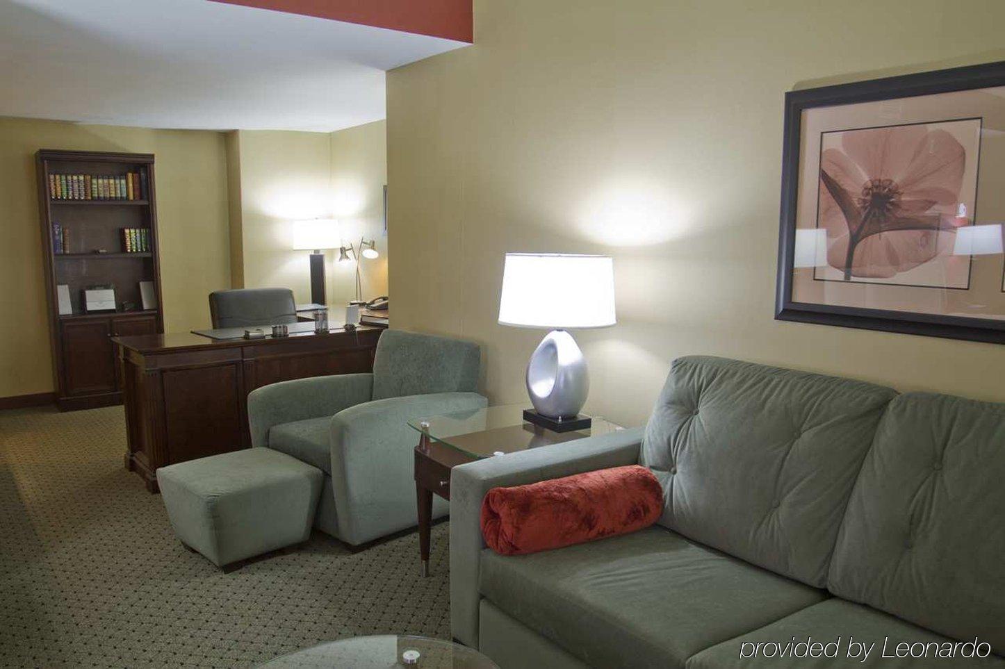 ฮิลตัน ชาร์ลอตต์ เอ็กเซกคิวทีฟ พาร์ค Hotel ชาร์ล็อต ภายนอก รูปภาพ